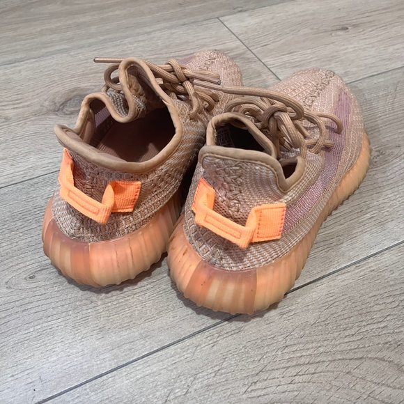 Authentic adidas Yeezy Boost 350V2 clay size7.5 American Limited - Picture 4 of 9
